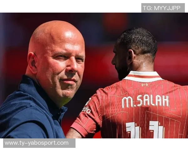 卡斯卡里诺点评利物浦夏窗引援称埃基蒂克表现尚可斯洛特言论令人哭笑不得